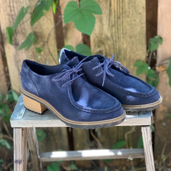 clarks shoes blue